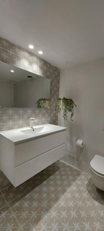 Haifa Almog Tower- "Blue Reef" Suite On The Sea Esterno foto