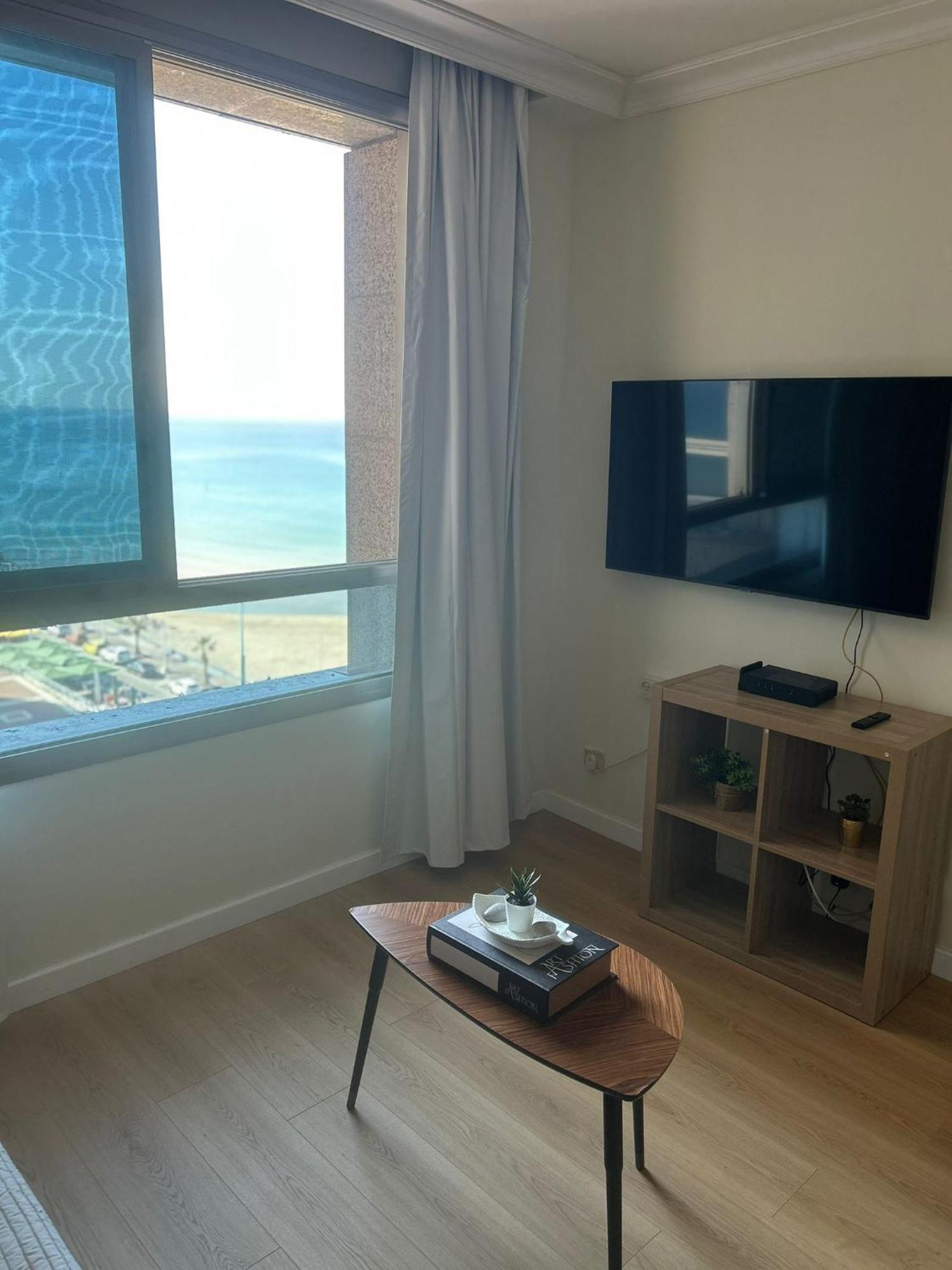 Haifa Almog Tower- "Blue Reef" Suite On The Sea Esterno foto