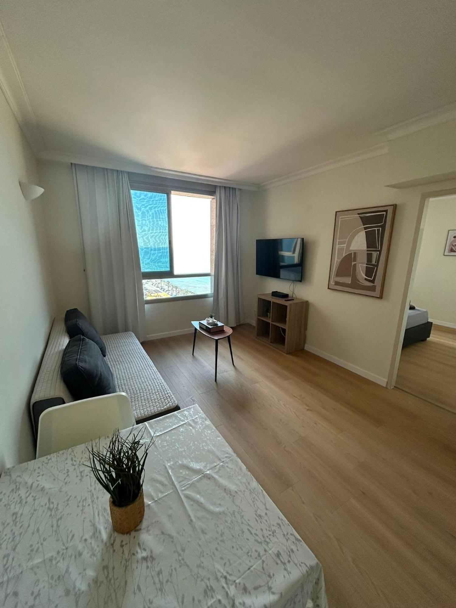 Haifa Almog Tower- "Blue Reef" Suite On The Sea Esterno foto
